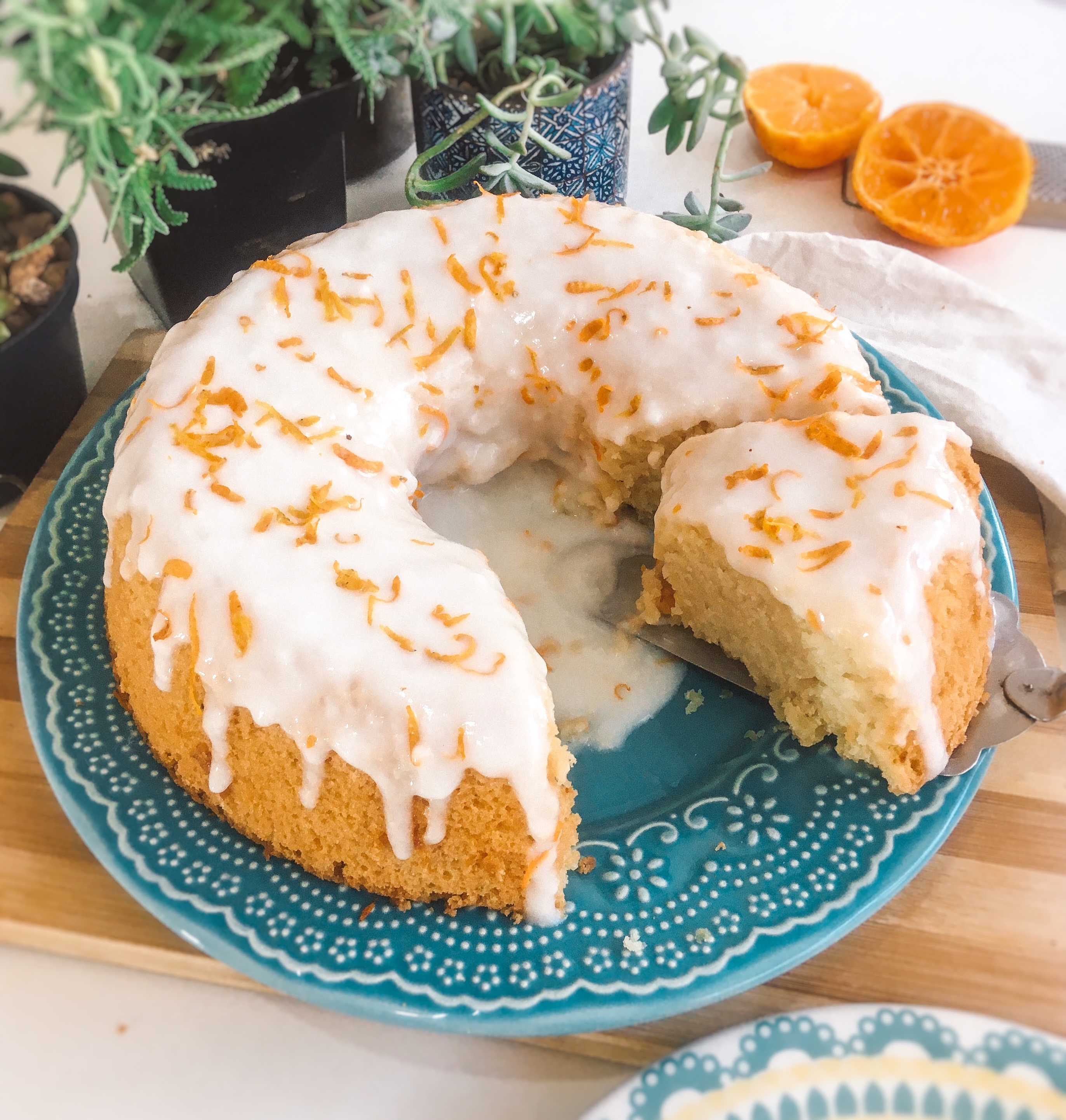 BOLO DE LIMÃO VEGANO COM CALDA